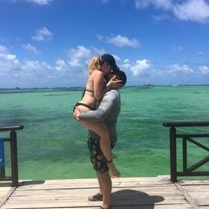 Meet your Posher, Manuel